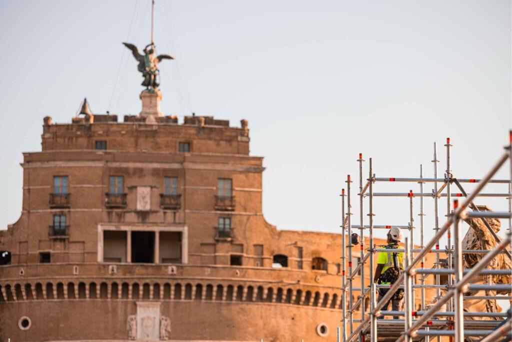 Passari&Cilia_Ponte Sant'Angelo_Restauro statue
